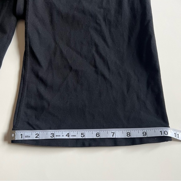 Ladies Lululemon Groove Pant (maybe) - Picture 4 of 5